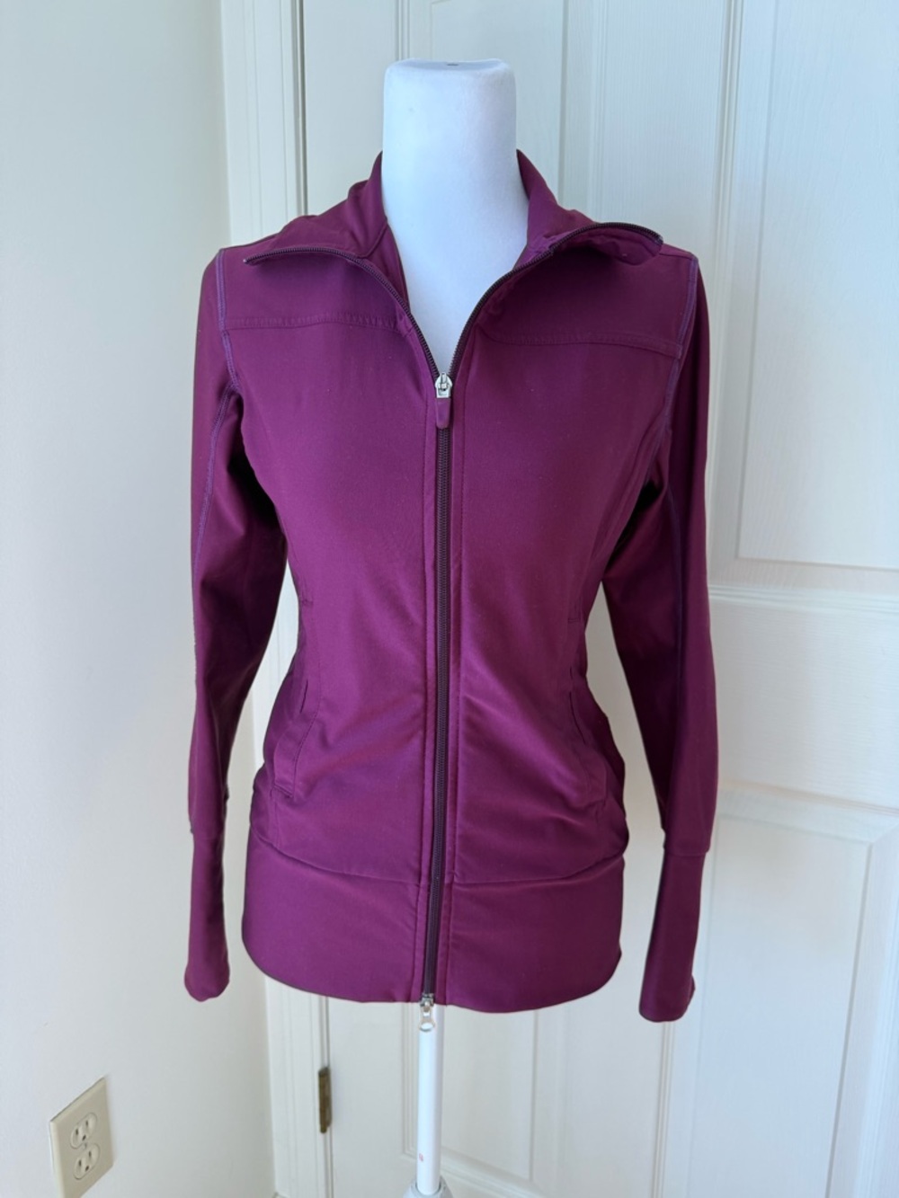 Nike Dri-FIT Full Zip Jacket Plum Purple Small Athletic Zip Up